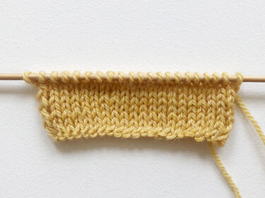 【棒針編み】メリヤス編みの編み方と初心者によくある失敗
