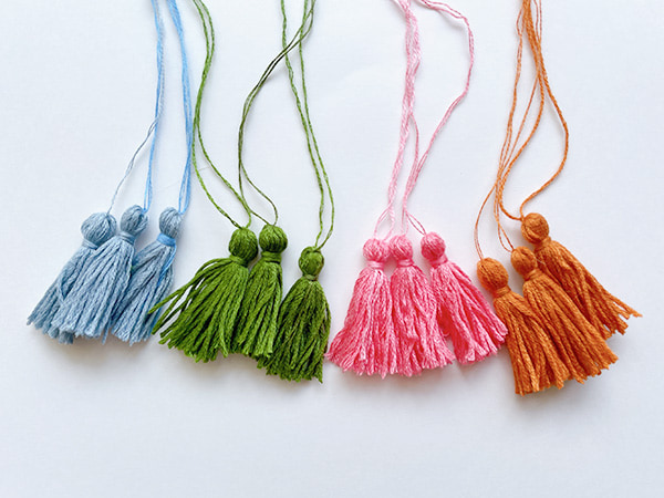 刺繍糸で作るタッセル