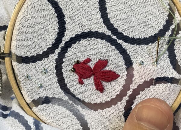 金魚鉢風の刺繍巾着ポーチの作り方