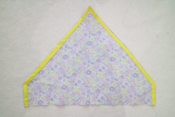 後ろゴムの三角巾の作り方
