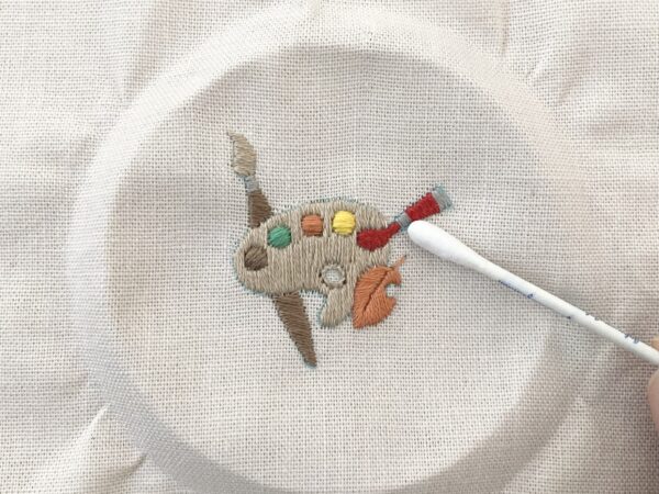 【図案付き】芸術の秋に！絵の具パレットの刺繍の作り方
