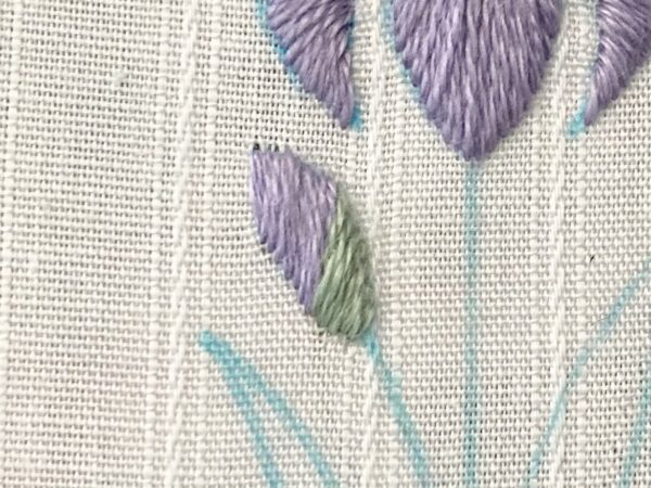 【図案付き】花菖蒲の刺繍の作り方