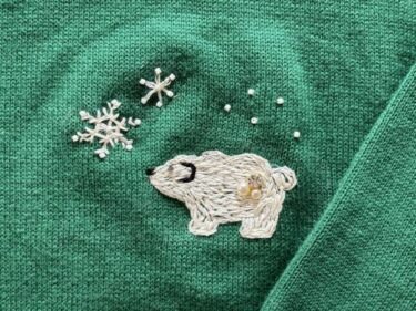 セーターに♪シロクマの刺繍の作り方