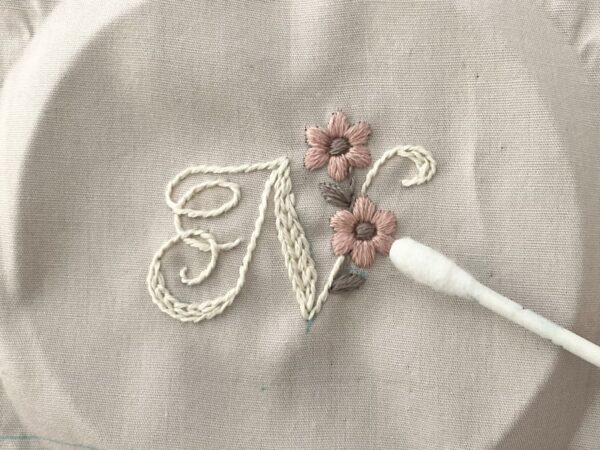 【図案付き】アルファベット「N」の刺繍の作り方