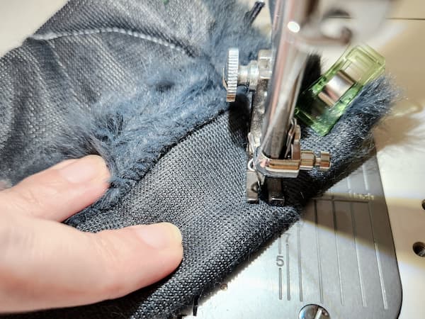 ファーで作る簡単耳当ての作り方