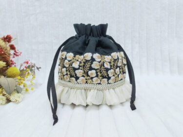 ぽってりシルエットが可愛い！インド刺繍リボンの巾着の作り方