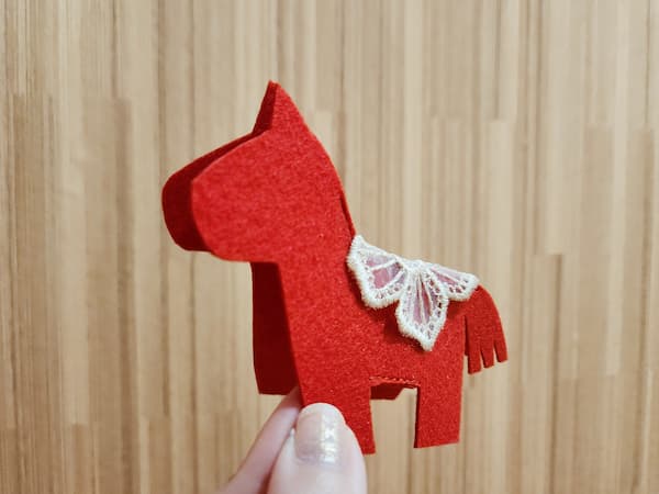 フェルトで簡単ダーラナホース(馬・午)の作り方