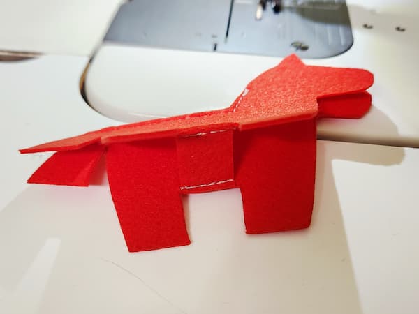 フェルトで簡単ダーラナホース(馬・午)の作り方