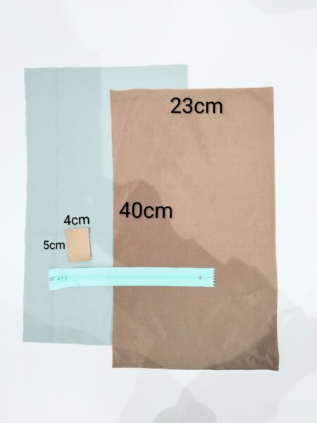 簡単裏地付きフラットポーチの作り方