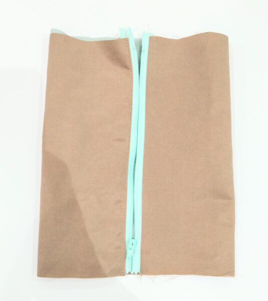 簡単裏地付きフラットポーチの作り方