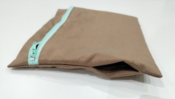 簡単裏地付きフラットポーチの作り方