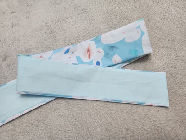 A4ファイルと小物を束ねる布ベルトの作り方