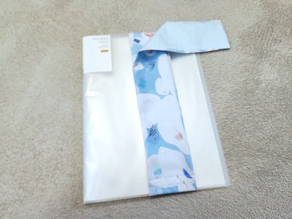 A4ファイルと小物を束ねる布ベルトの作り方