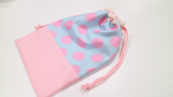 ポンポン付き巾着の作り方