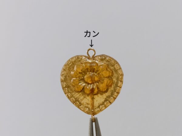 チェコビーズとシフォンタッセルのイヤリングの作り方
